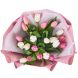Розовые и белые тюльпаны