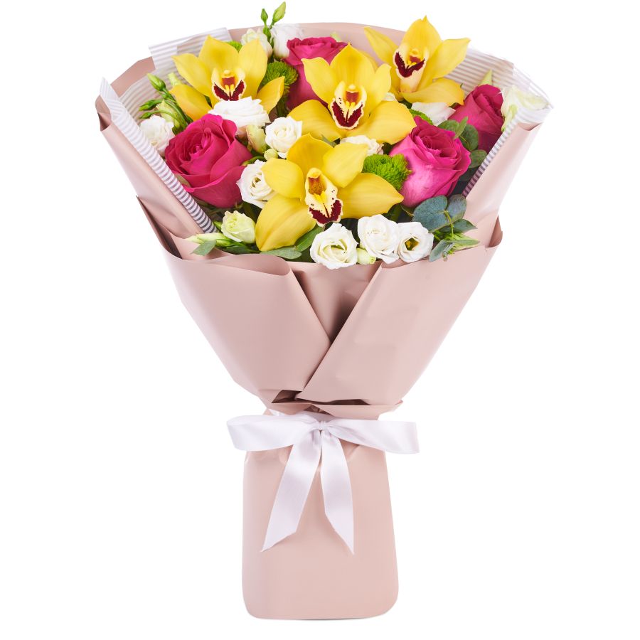 Букет из желтых орхидей и розовых роз