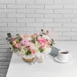 Цветы в корзине Аромат мечты