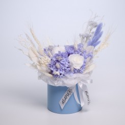 Букет из сухоцветов в коробке "Сапфир"