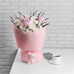 Букет из хризантем и пионов Прованс