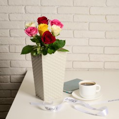 Букет разноцветных кенийских роз