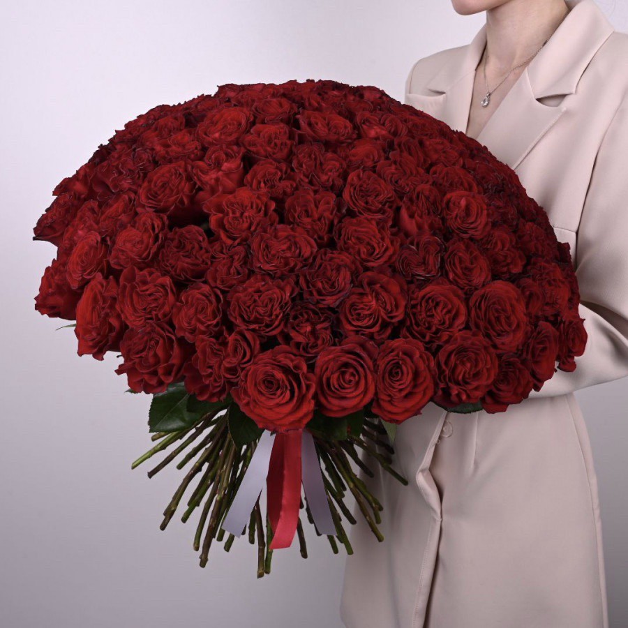Букет пионовидная красная роза Романс [60 см]