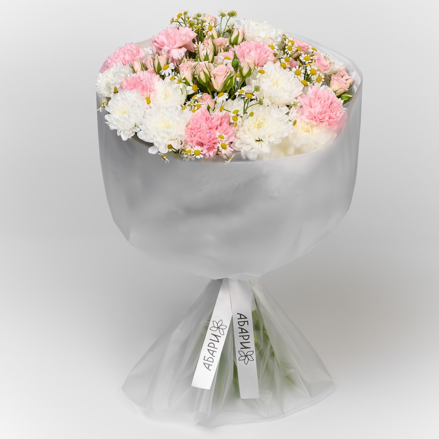 Букет их хризантемы и гвоздики Сияние