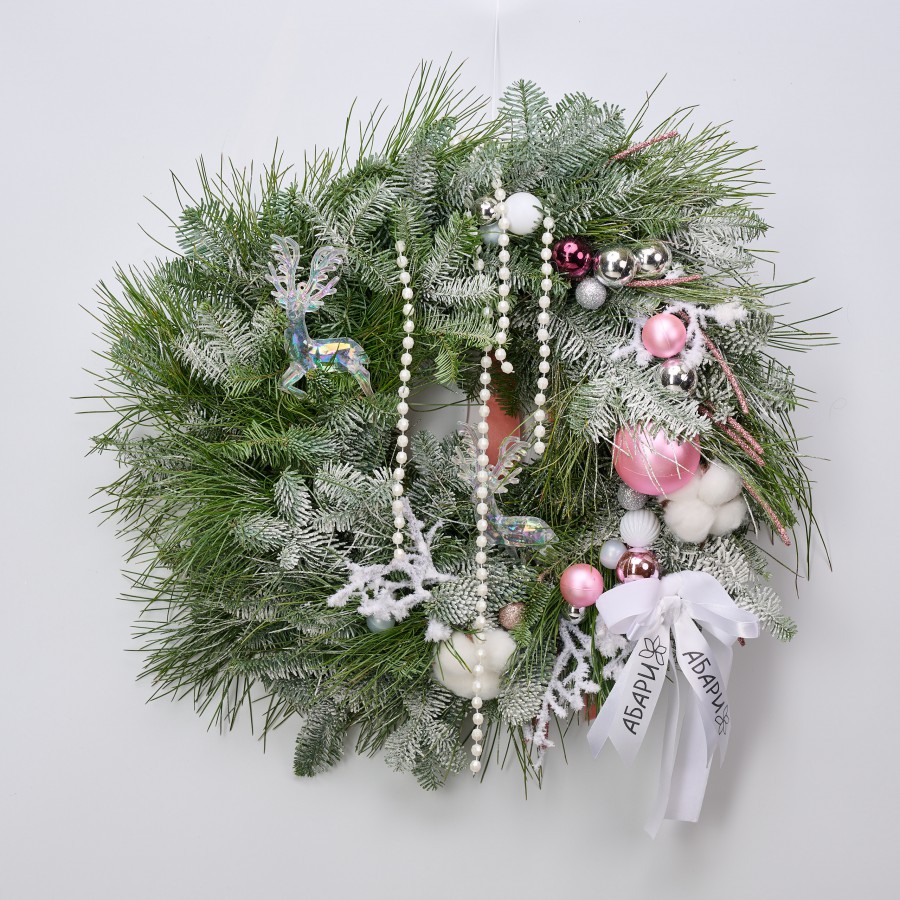 Новогодний венок &laquo;Розовый вальс&raquo;