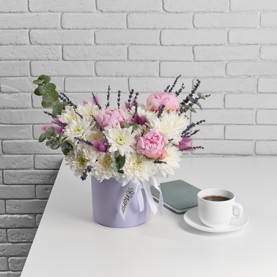 Цветы в коробке Шелковый шепот