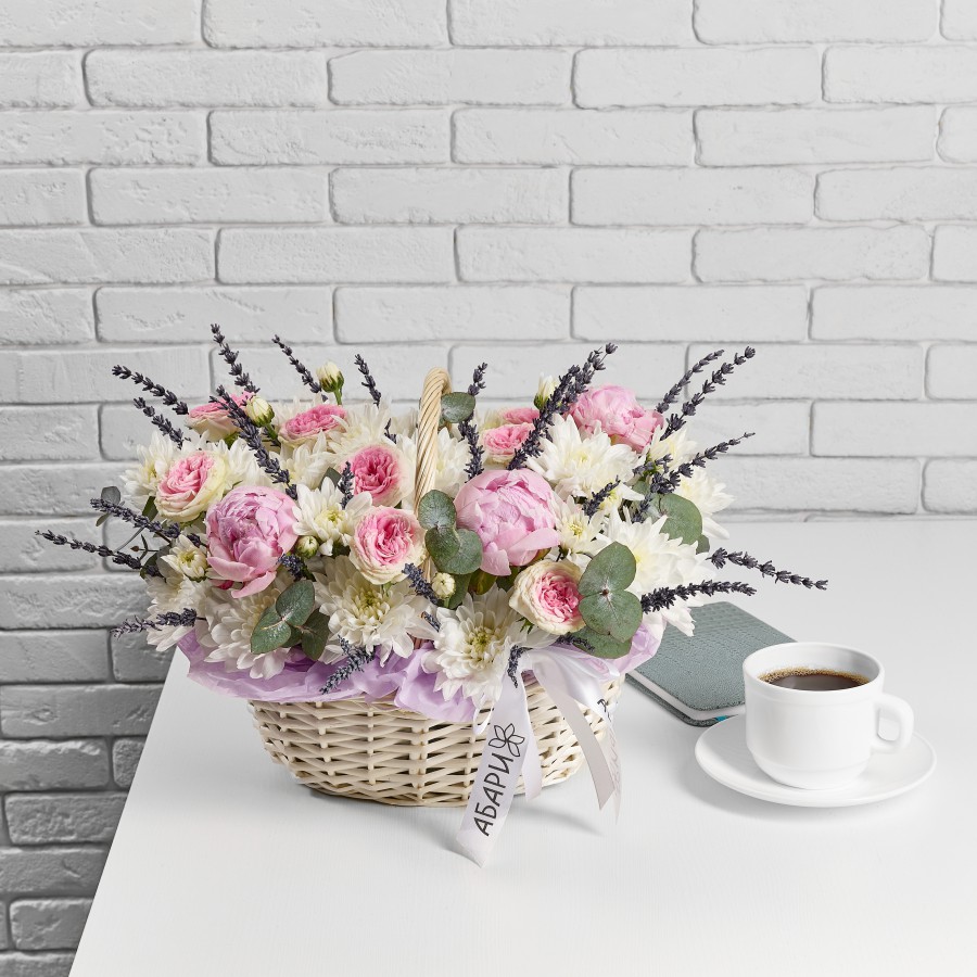 Корзина с цветами Ароматное облако